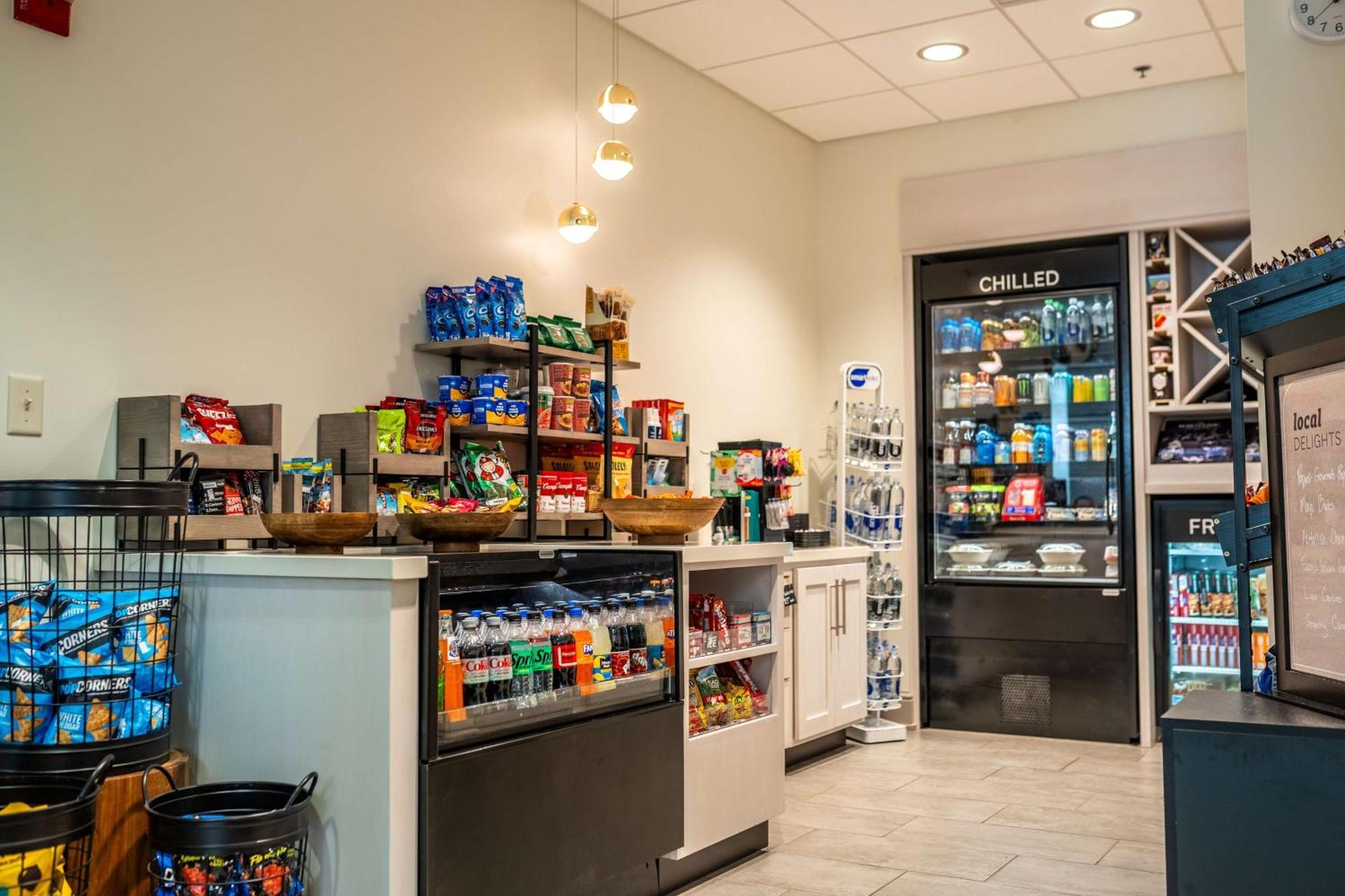 Hilton Garden Inn Rochester Downtown Экстерьер фото
